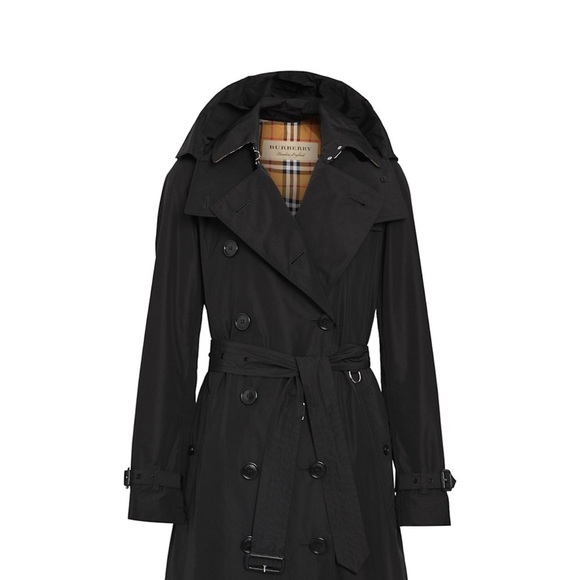 Burberry Kensington Double-Breasted Coat